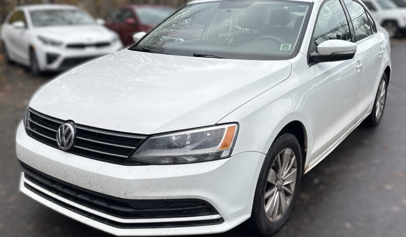 
								Volkswagen Jetta 2015 full									