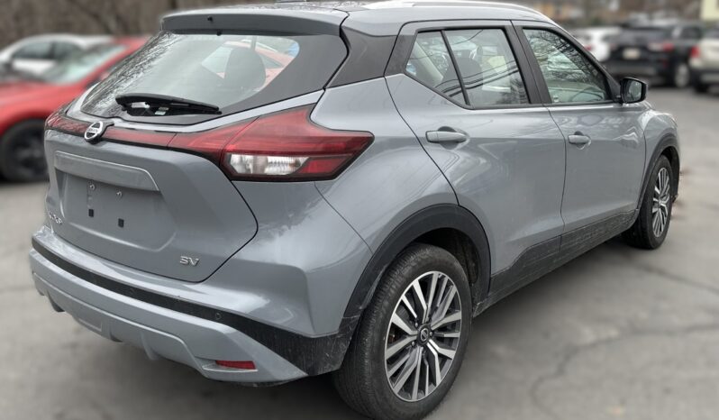 
								Nissan Kicks 2021 full									