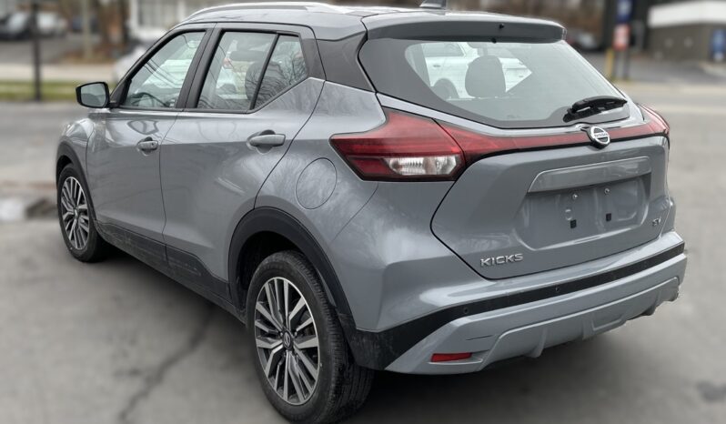 
								Nissan Kicks 2021 full									