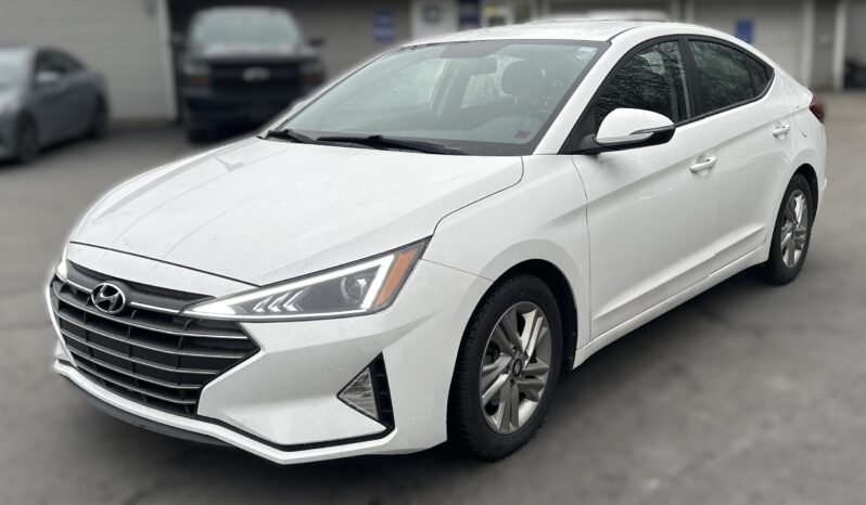 
								Hyundai Elantra 2020 full									