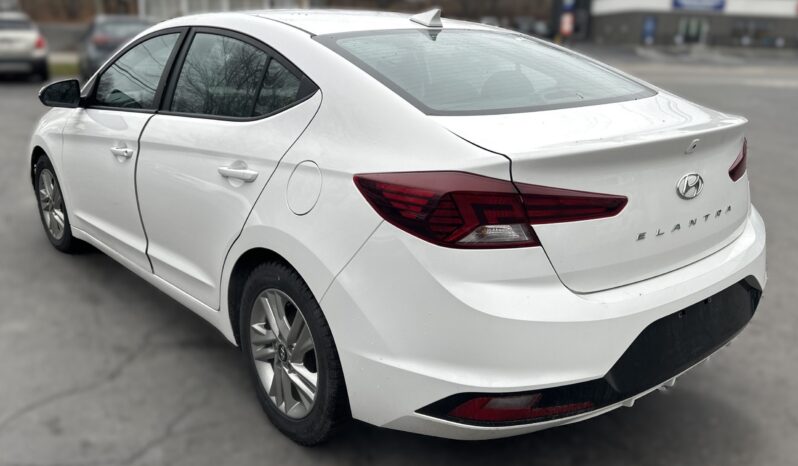 
								Hyundai Elantra 2020 full									