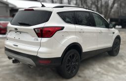 
										Ford Escape 2019 full									