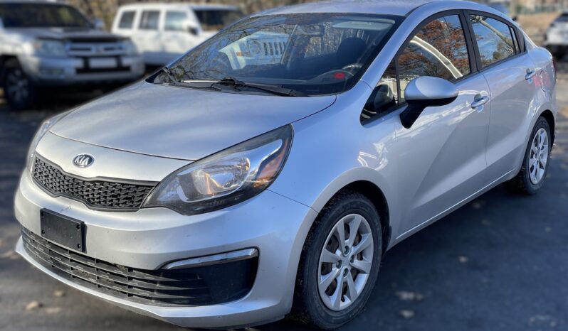 
								Kia Rio 2017 full									