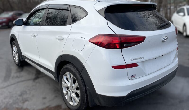 
								Hyundai Tucson 2021 full									