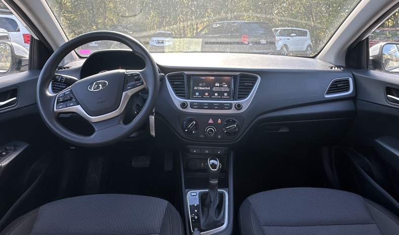 
								2019 Hyundai Accent full									