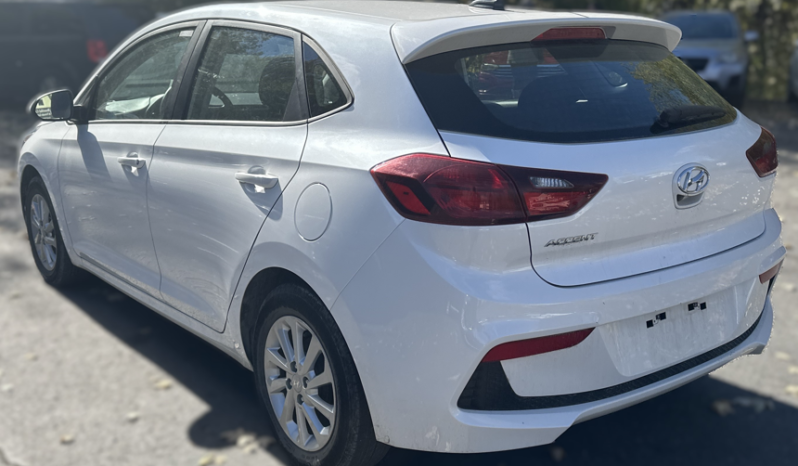 
								2019 Hyundai Accent full									