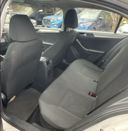 
										Volkswagen Jetta 2015 full									