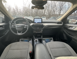 
										Ford Escape 2020 full									