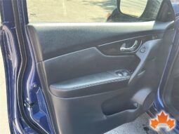 
Nissan Rogue SV 2018 full									