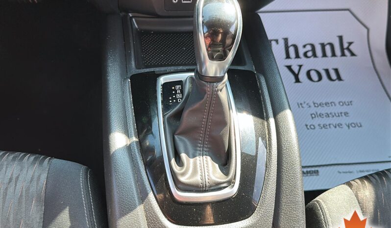 
Nissan Rogue SV 2018 full									