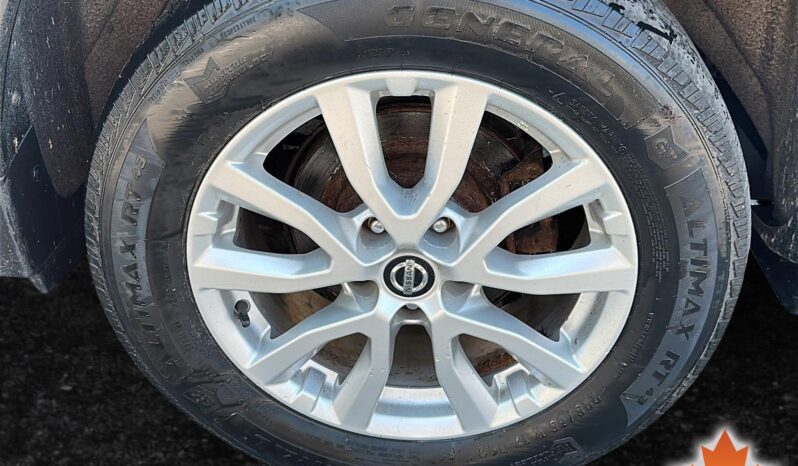 
Nissan Rogue SV 2018 full									