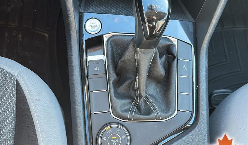 
Volkswagen Taos 2024 full									