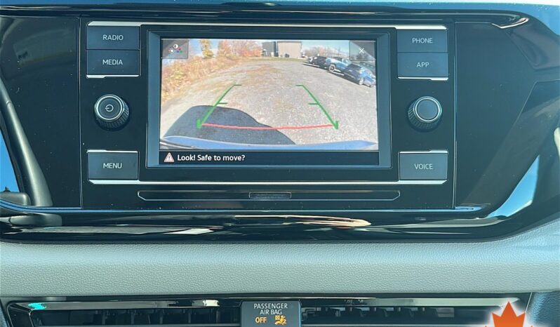 
Volkswagen Taos 2024 full									