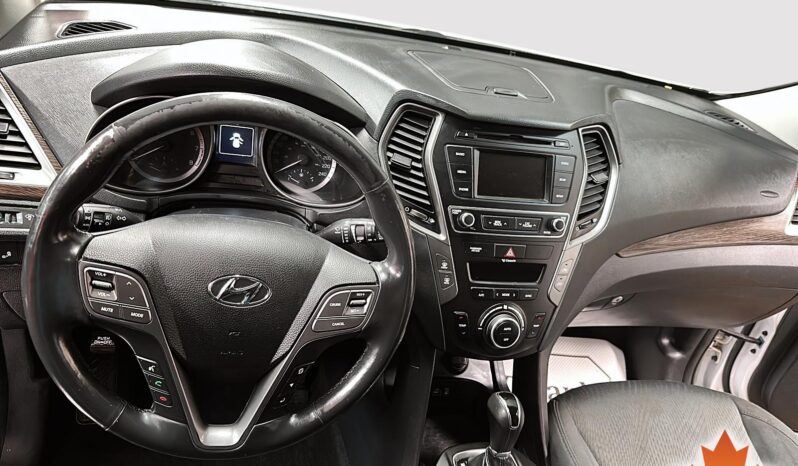
Hyundai Santa Fe 2017 full									