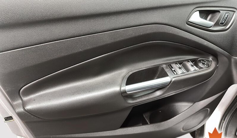 
Ford Escape 2017 full									
