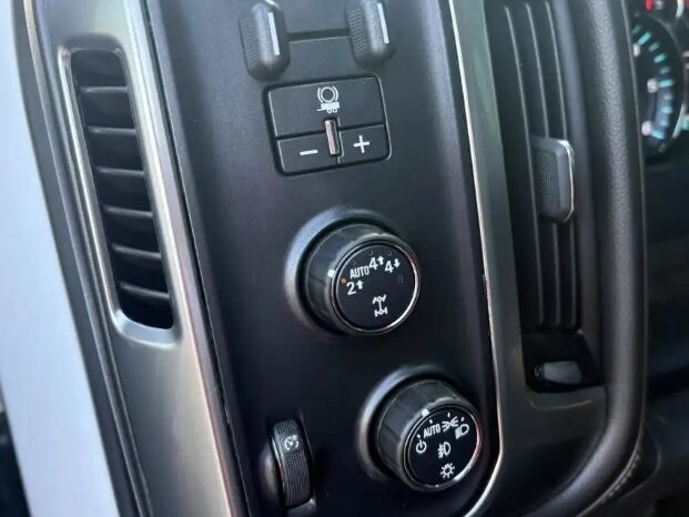 
Chevrolet Silverado 2018 full									
