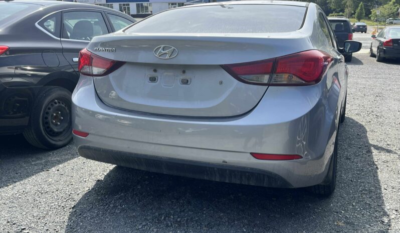 
Hyundai Elantra 2016 full									