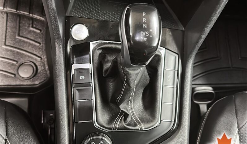 
Volkswagen Taos 2022 full									