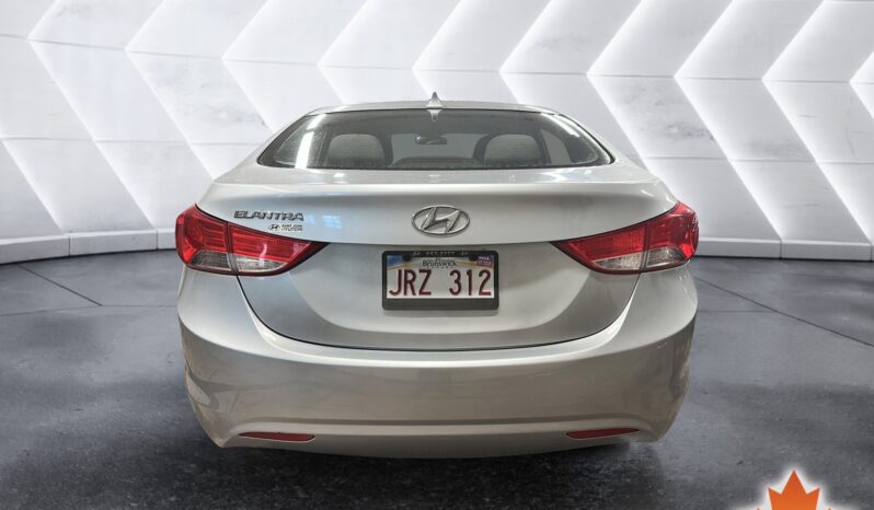
Hyundai Elantra 2013 full									